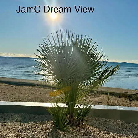 Jamc Dream Direkt Am Mit Beheiztem Pool شقة بريفلاكا